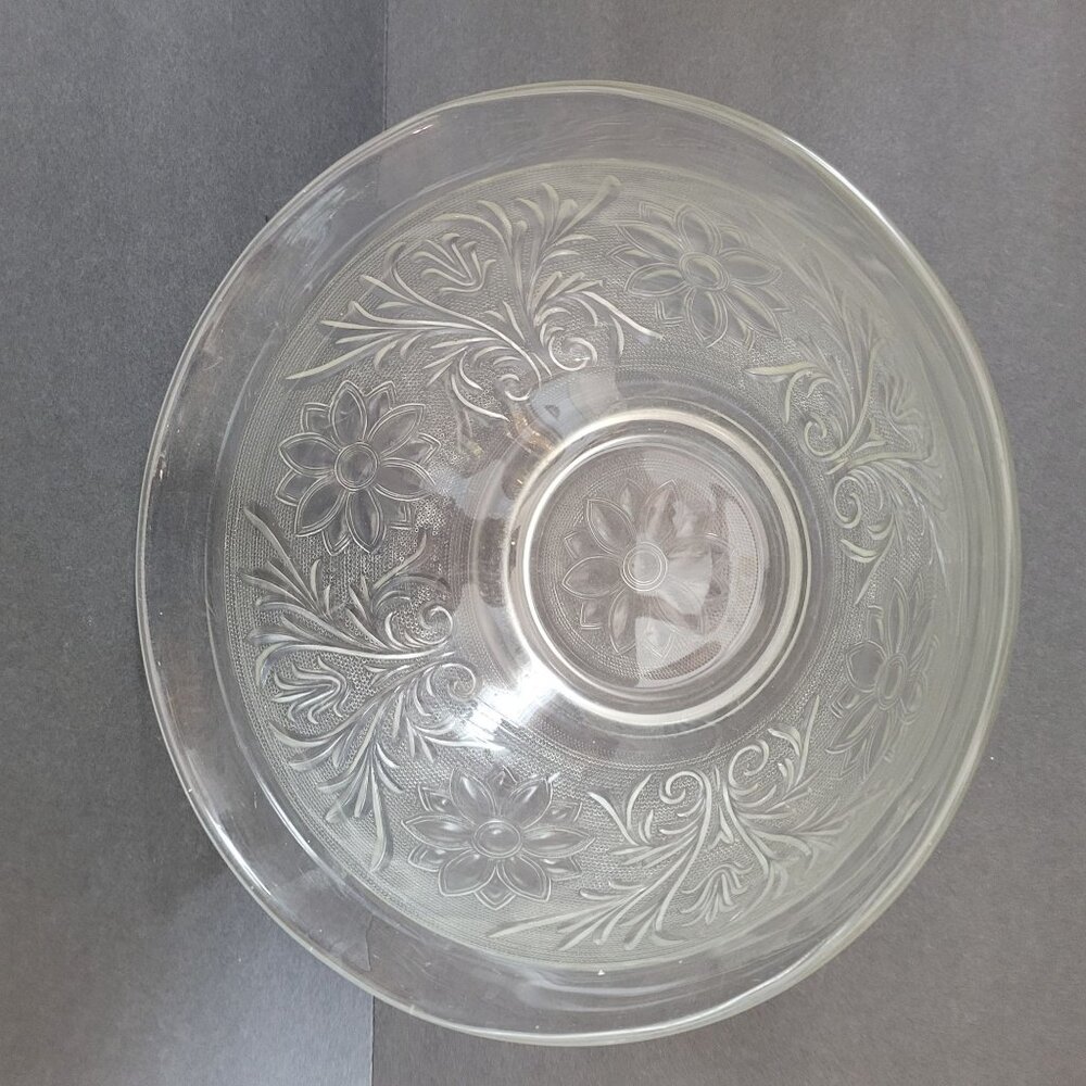 Vintage Anchor Hocking Sandwich Clear Glass Floral Embossed Mixing Bowl - Picture 4 of 8